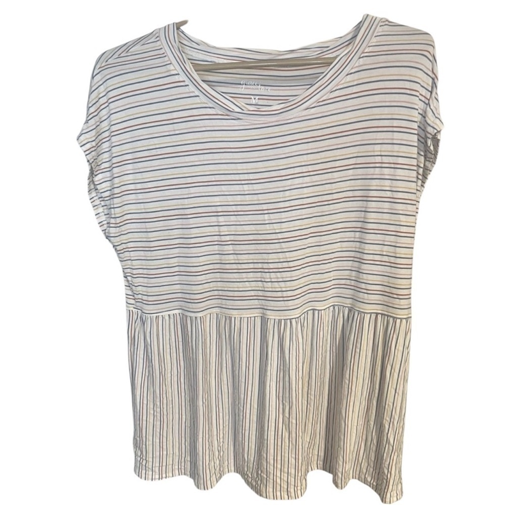 3/$25 🤗 Grace and Lace top. Horizontal and vertical stripes. Sz M